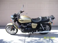 3-2012 Triumph Bonneville at 7K miles-21 May 2013.webp