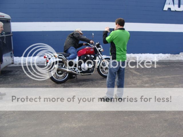 [Image: bb583a9d20363c4bb1cffbf203240db7.jpg]