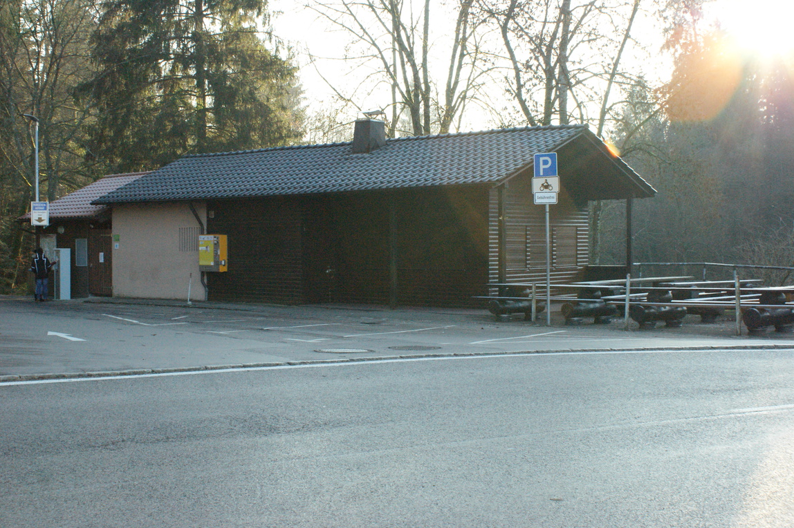 [Image: b303cae78bf5a94f77d57ad40c98b935.jpg]