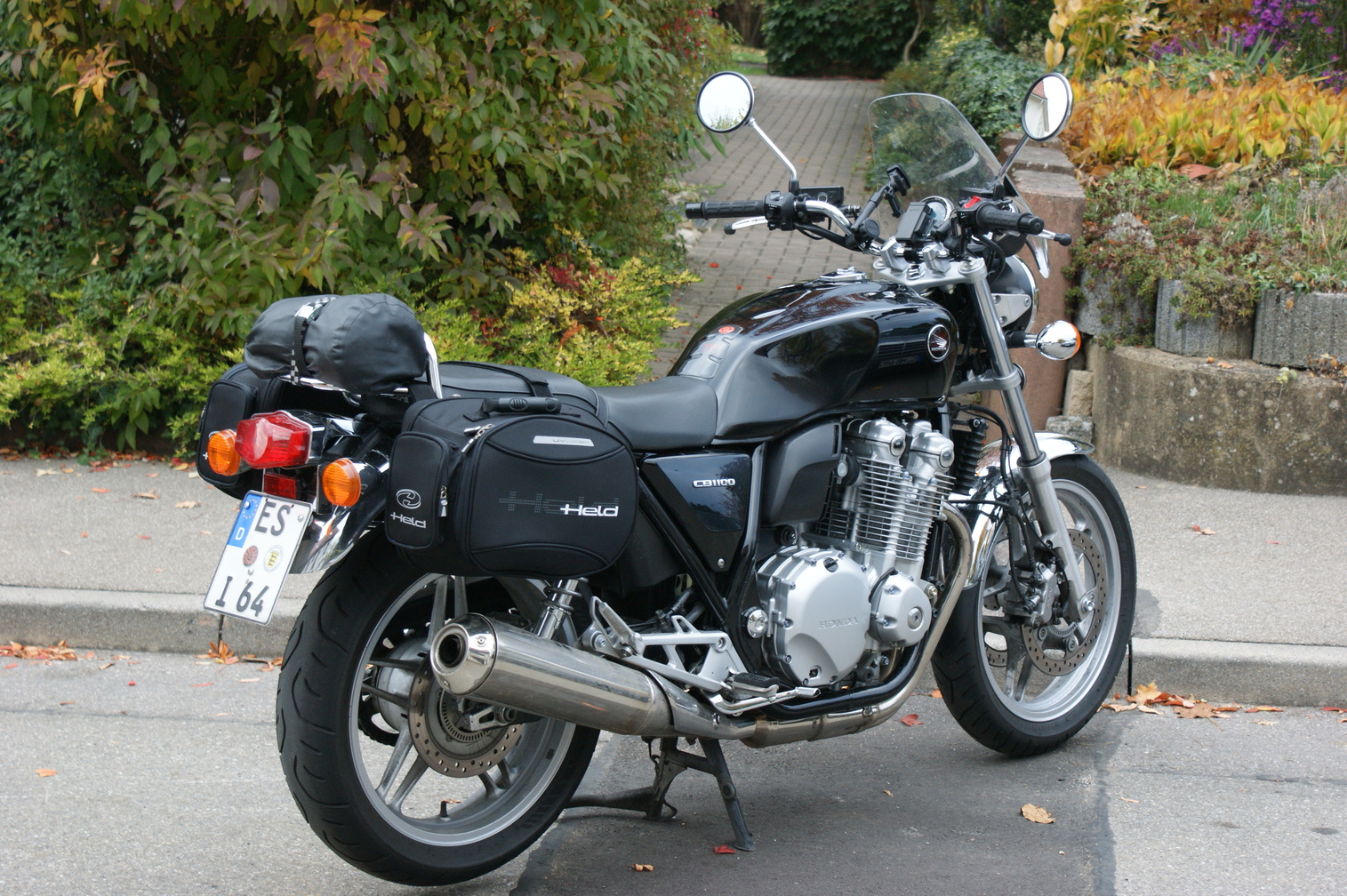 [Image: fdae7af179c697da7a5e30e7063e65b0.jpg]