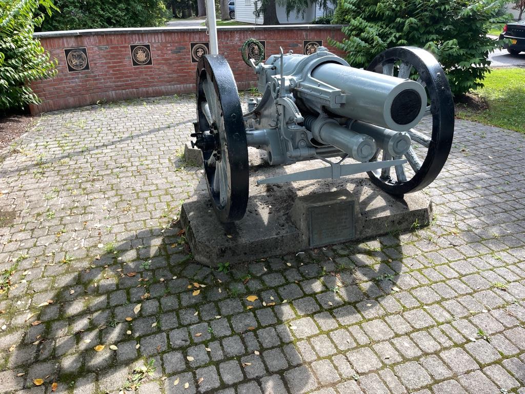 [Image: 22f3821bf15e68ee8388a6b1005f09f8.jpg]