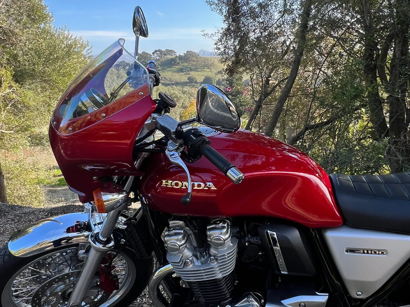 CB1100